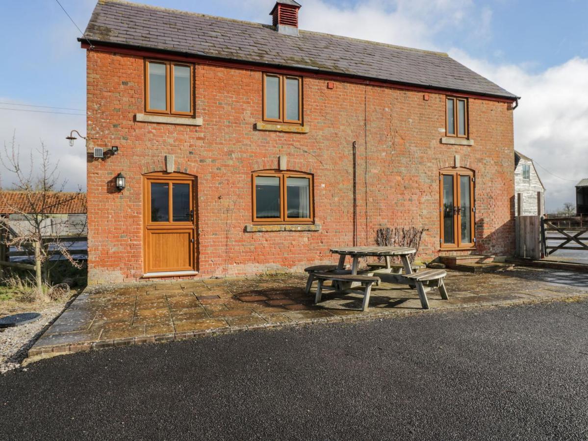 Stables Cottage Melksham Luaran gambar