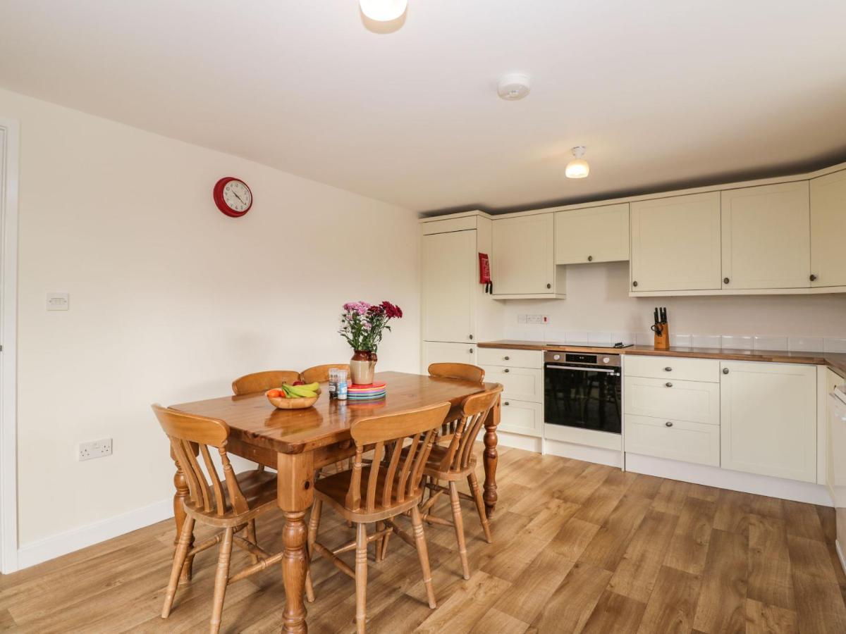 Stables Cottage Melksham Luaran gambar