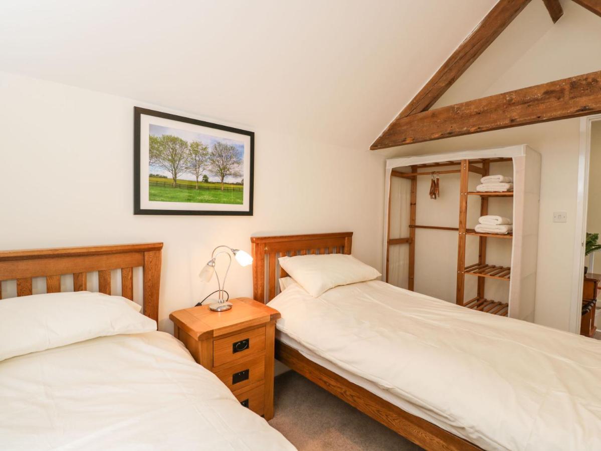 Stables Cottage Melksham Luaran gambar